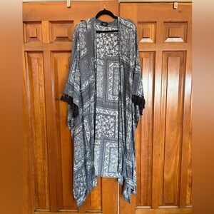 Open Cardigan/Kimono- Womens Size Medium